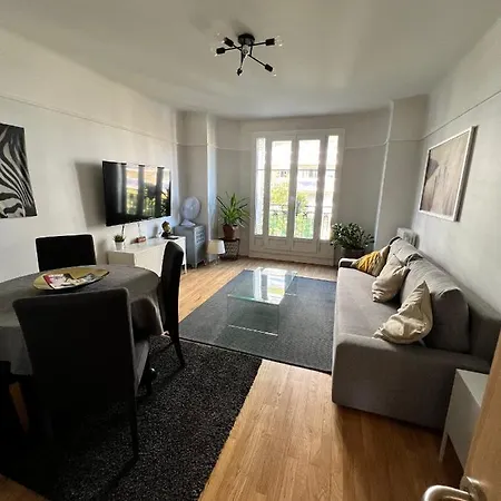 Grand F2 Vue Sur La Maison De Georges Brassens Apartamento